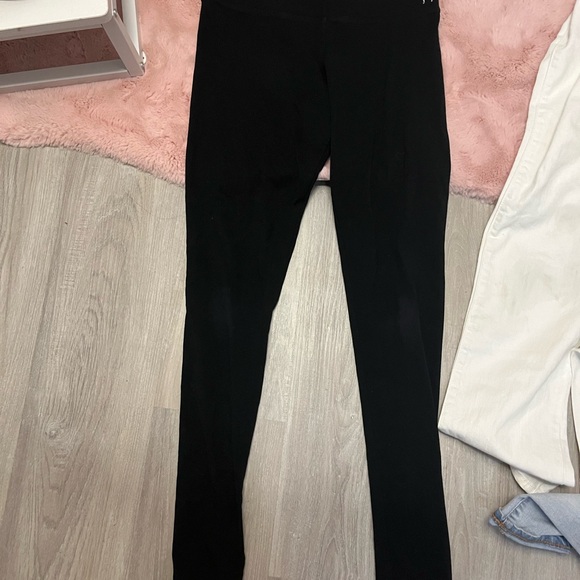 PINK yoga leggings in black - Picture 1 of 3